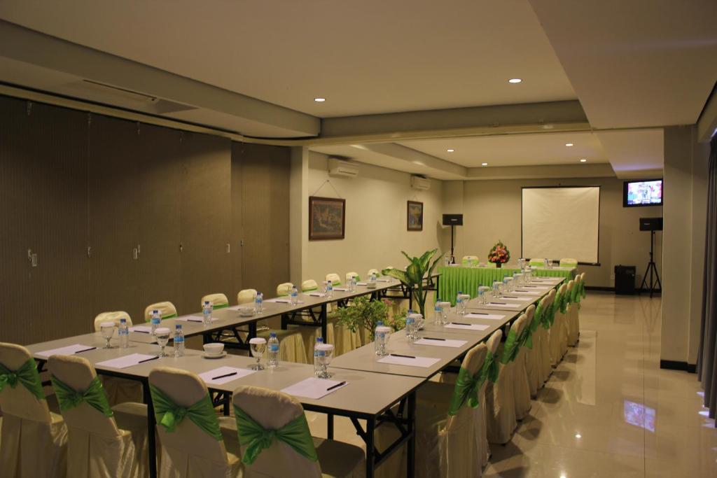 Green Villas Hotel And Spa Kuta  Exterior photo