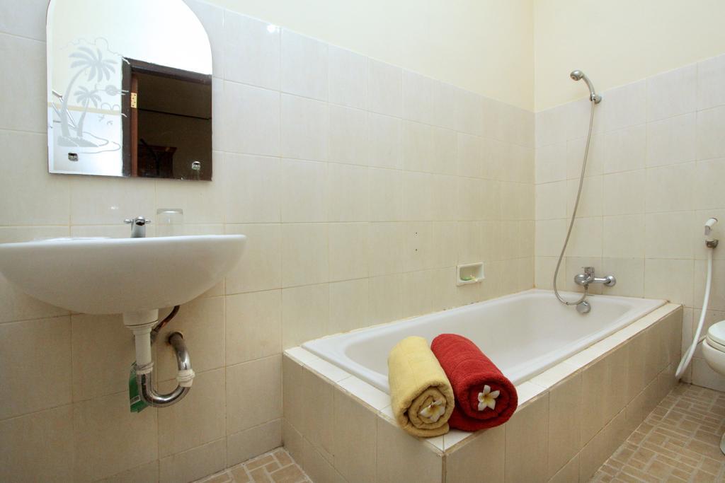 Green Villas Hotel And Spa Kuta  Exterior photo